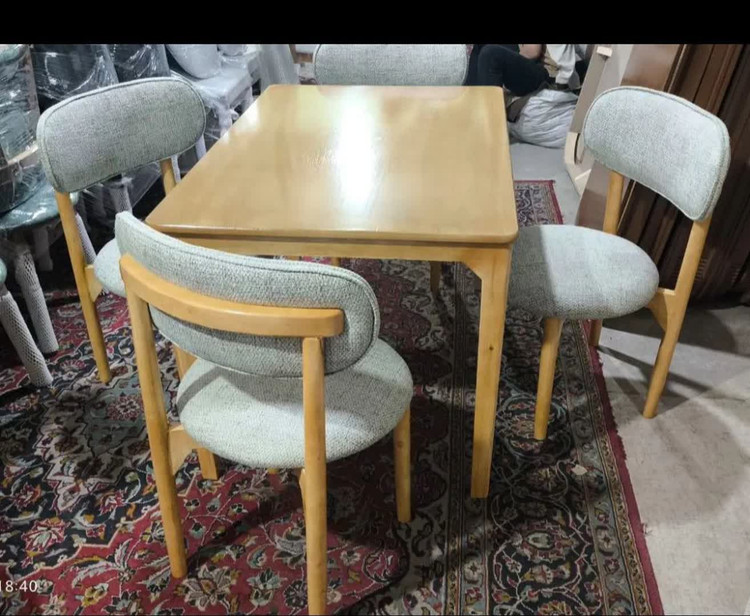 میز و صندلی ناهارخوری ۴ نفره